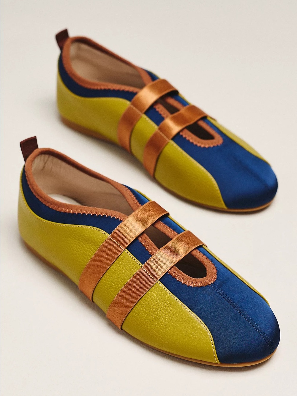 Intentionally Blank Sporty Ballet Sneakers Womens new